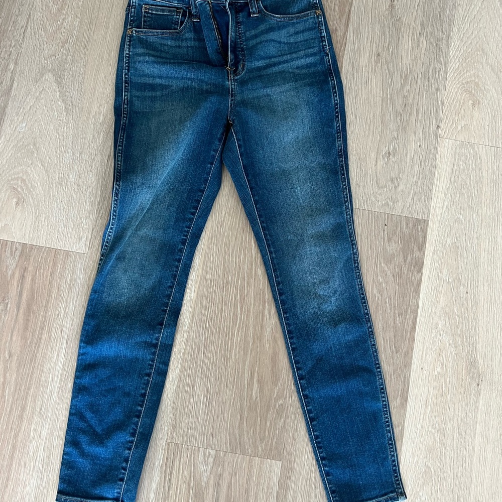 Madewell jeans size 26. Curvy Roadtripper Style